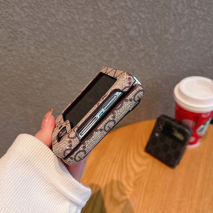 グッチ Galaxy Z Flip 5 スマホケース