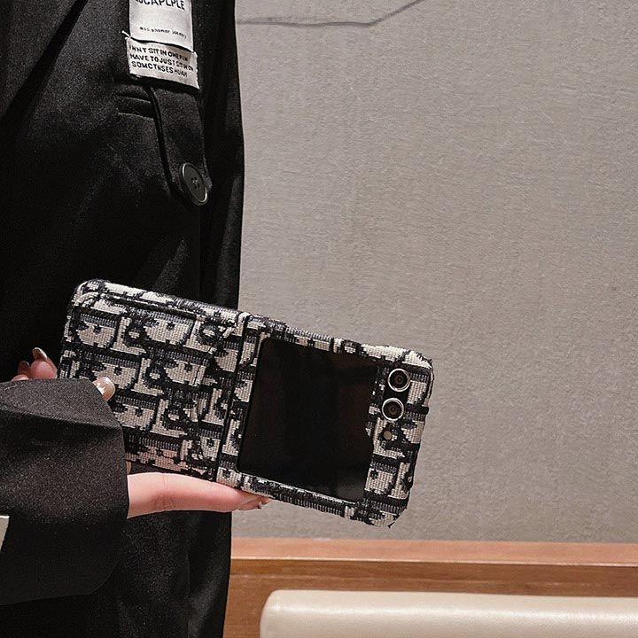 ディオールGalaxy Z Flip 5ブランド刺繍ケース