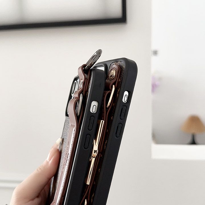 ルイ・ヴィトンのiPhone15のケース