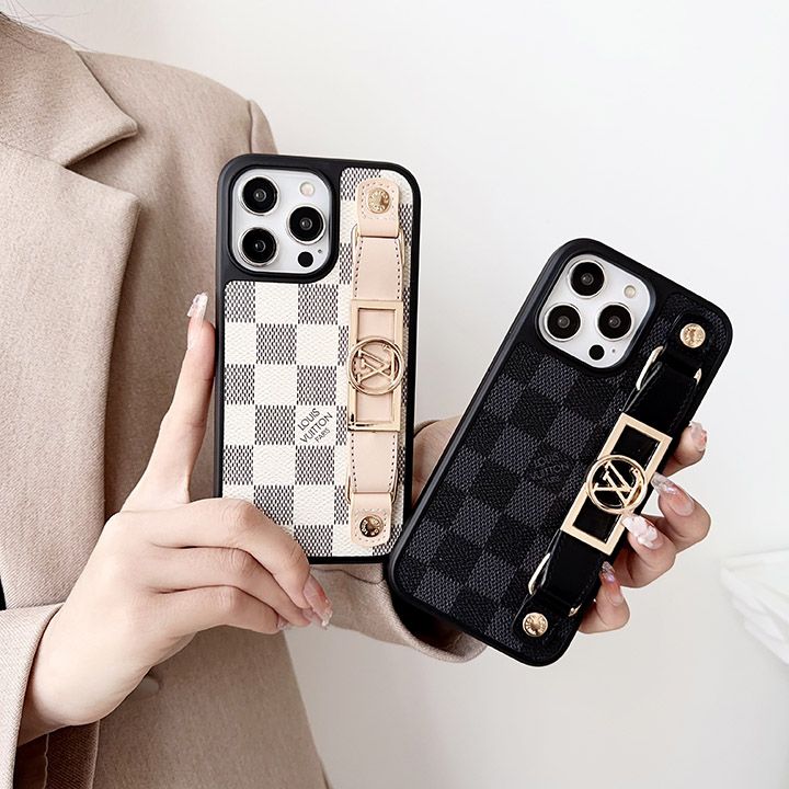ルイ・ヴィトンのiPhone15のケース