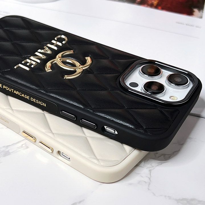 シャネル iPhone13 ブランドケース