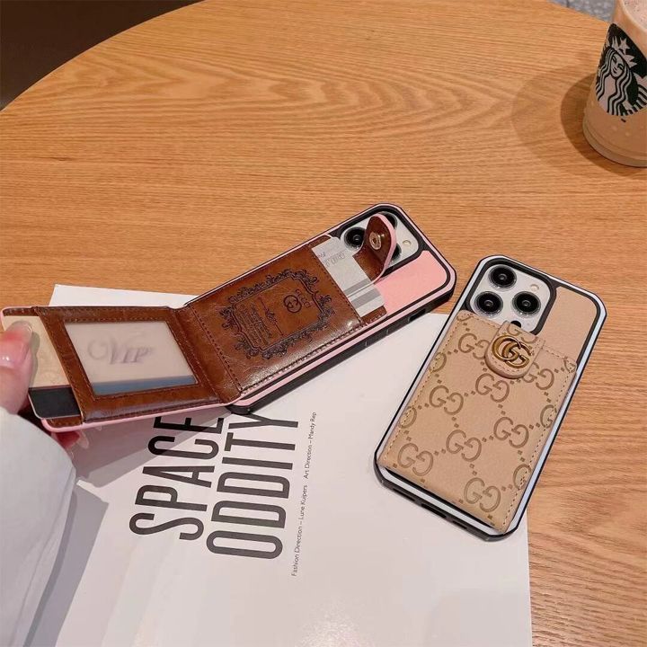 グッチ iPhone15 折りたたみカードホルダーケース