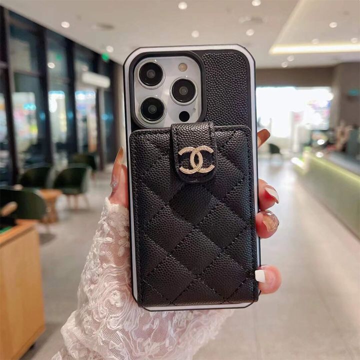 シャネルの手帳型iPhone15の携帯ケースは