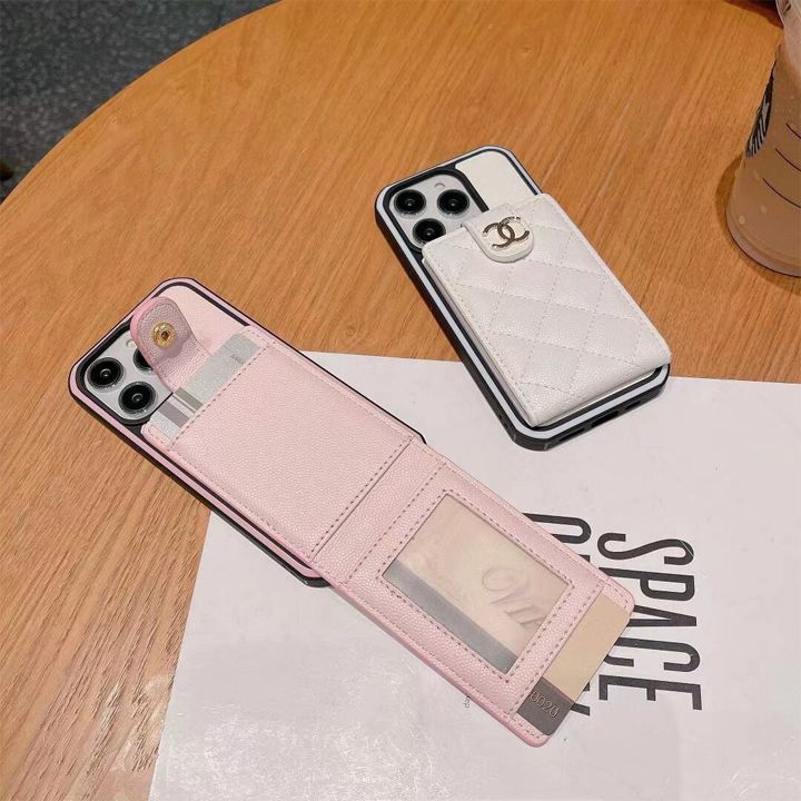 シャネルの手帳型iPhone15の携帯ケースは