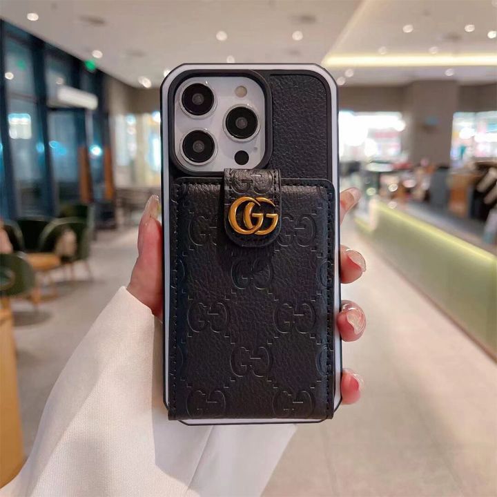 グッチ iPhone15 折りたたみカードホルダーケース