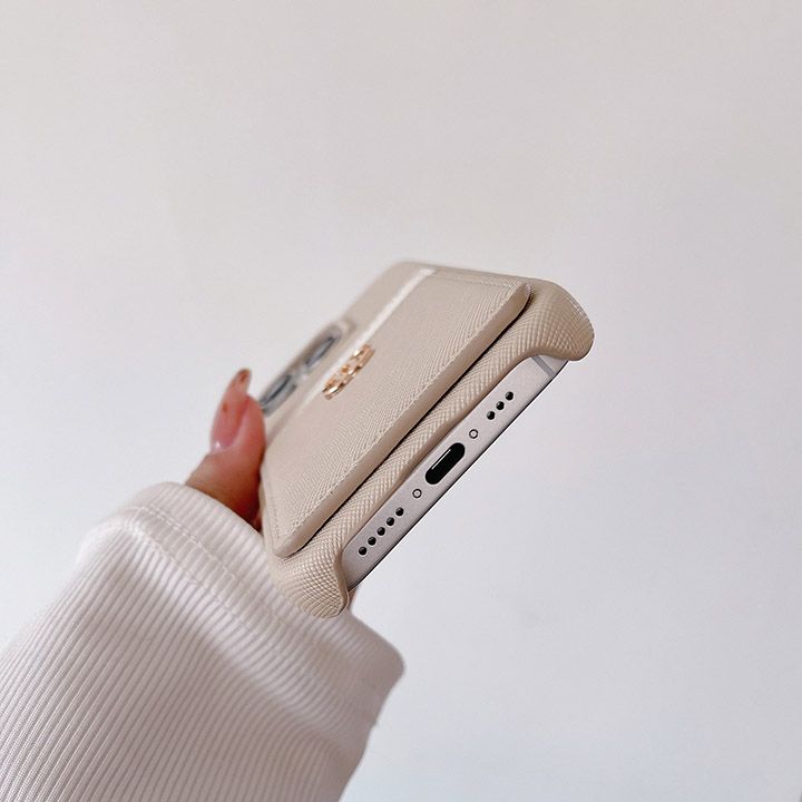 シャネルiPhoneケース
