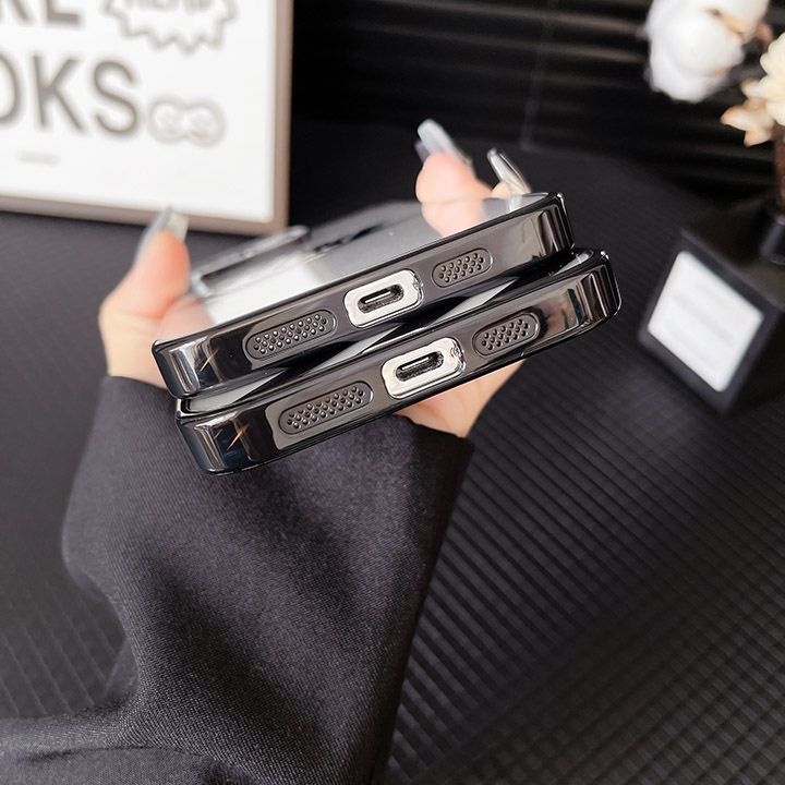 ナイキ iPhone 15 スポーツ風スマホケース