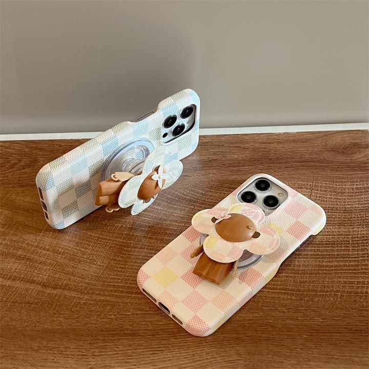 LVの新しいiPhone15の格子柄のケース
