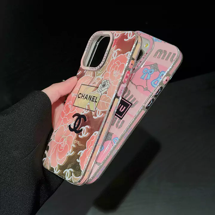 miumiu iPhone15ケース
