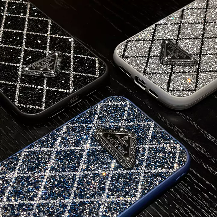 プラダiPhone15ケース菱格模様ダイヤモンド装飾