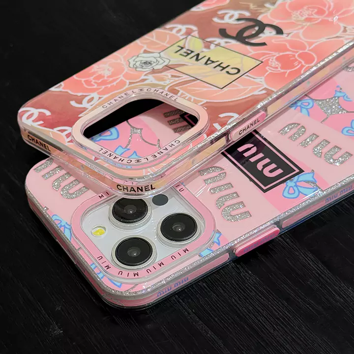 miumiu iPhone15ケース