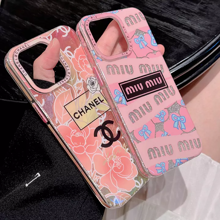 miumiu iPhone15ケース