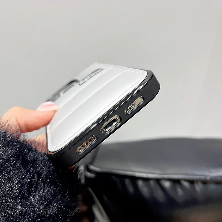 ノースフェイスiPhone16ケース黒白