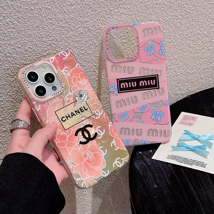miumiu iPhone15ケース